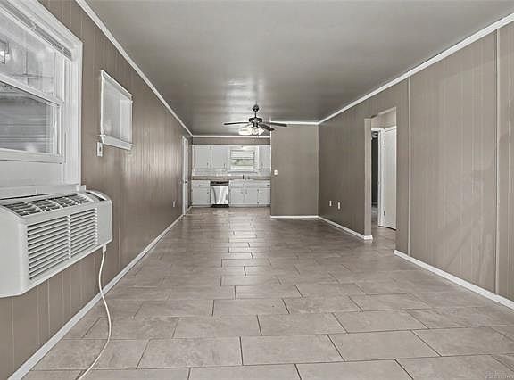 2nd image of 1616 S Park St