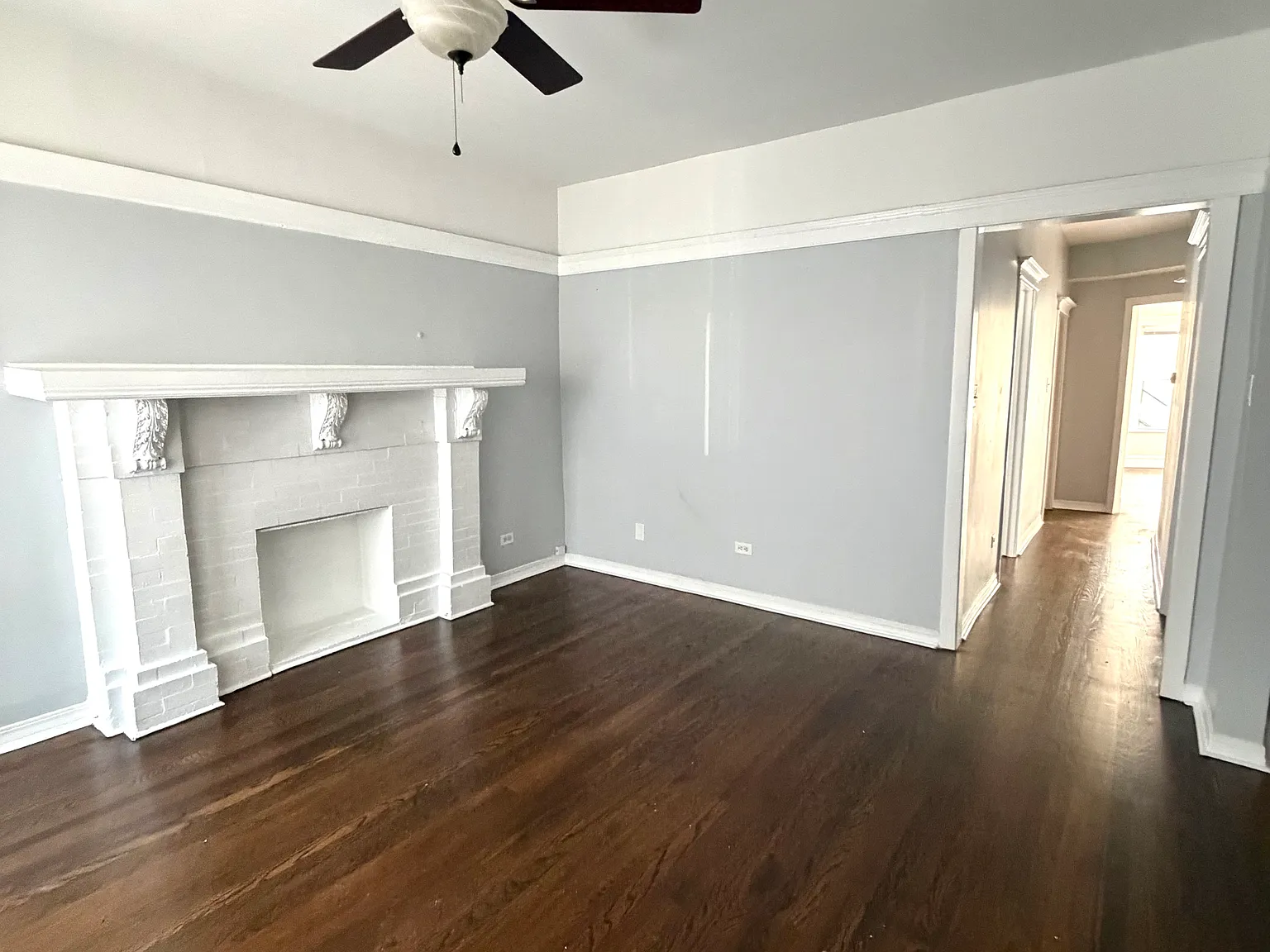 2 bed, 900 sqft, $1,875 — Photo 2