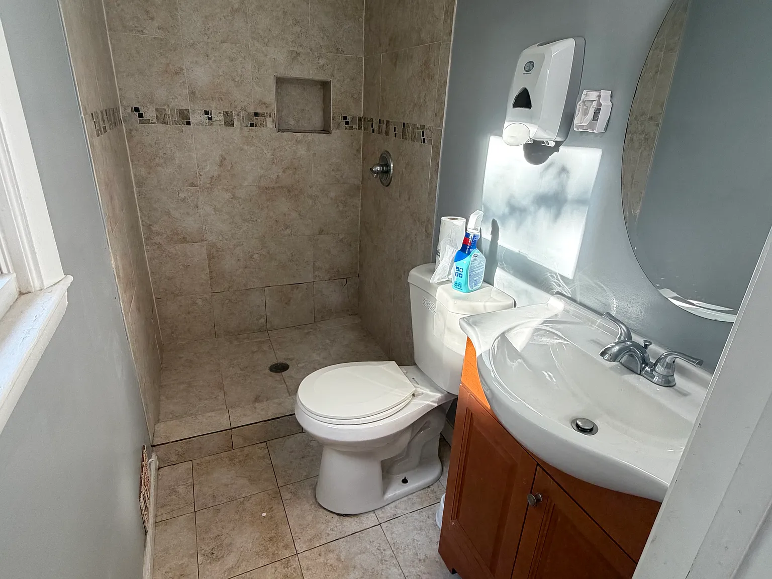 4905 Fox St — Photo 4