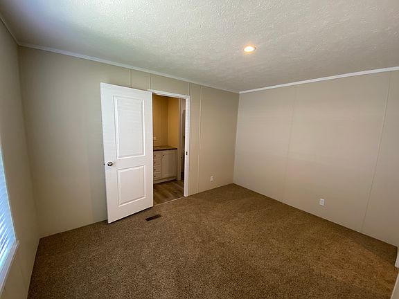 5th image of 3660 S Lapeer Rd #4609