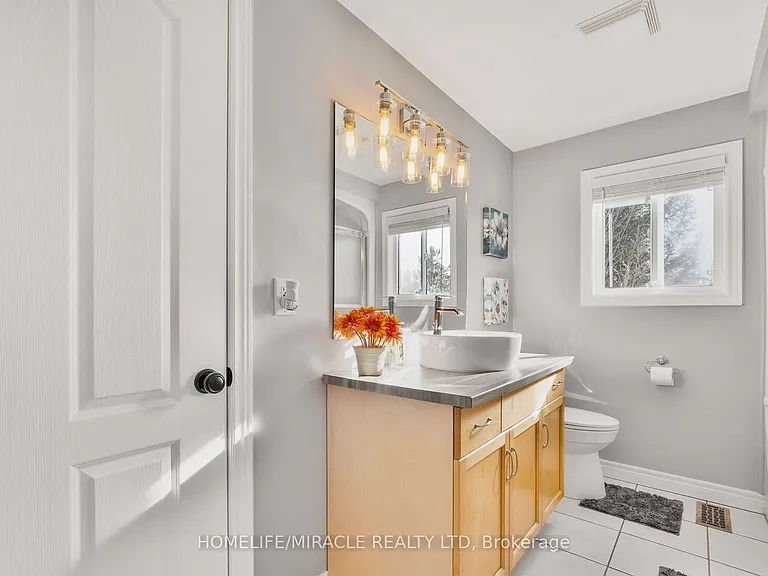 22 Devonleigh Dr — Photo 14