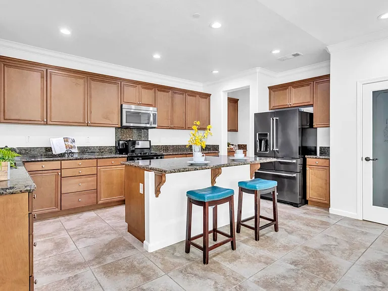 5608 Ashbourne Way — Photo 4