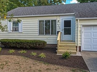 29356 Beechwood Dr, Wickliffe, OH 44092