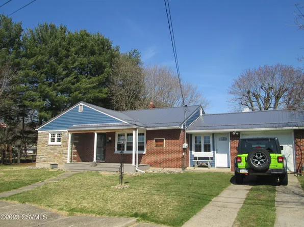 1210 Holly Dr, Berwick, PA 18603