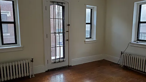77 East Blvd #10 Photo 1