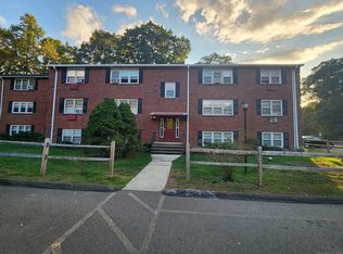 Oak Woods, Branford, CT 06405