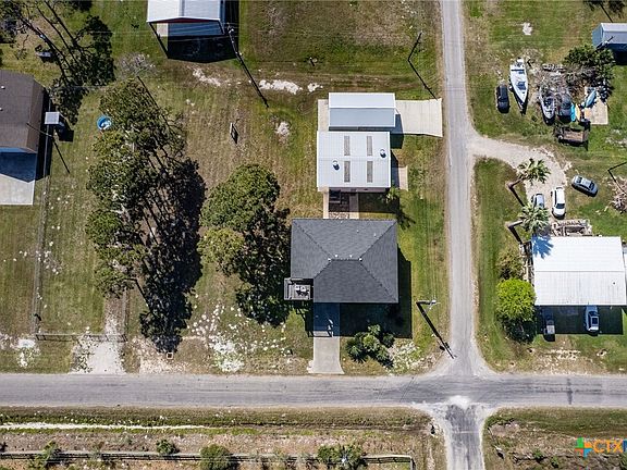 2nd image of 211 W Taylor Ave
