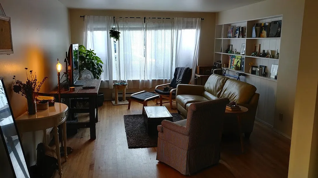 2 bed, 715 sqft, $2,250 — Photo 1