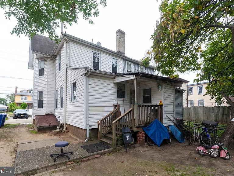 313 S Fairview St — Photo 17