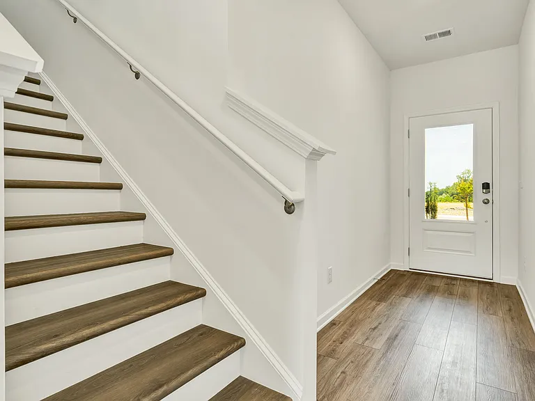 5010 Highwood Dr NE — Photo 13