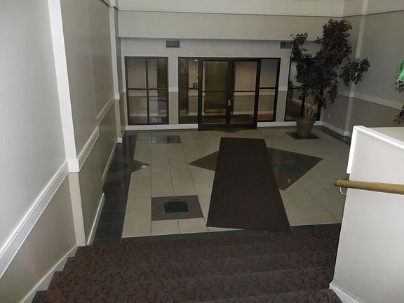 4th image of 408 W Saint Clair Avenue # Second Floor
