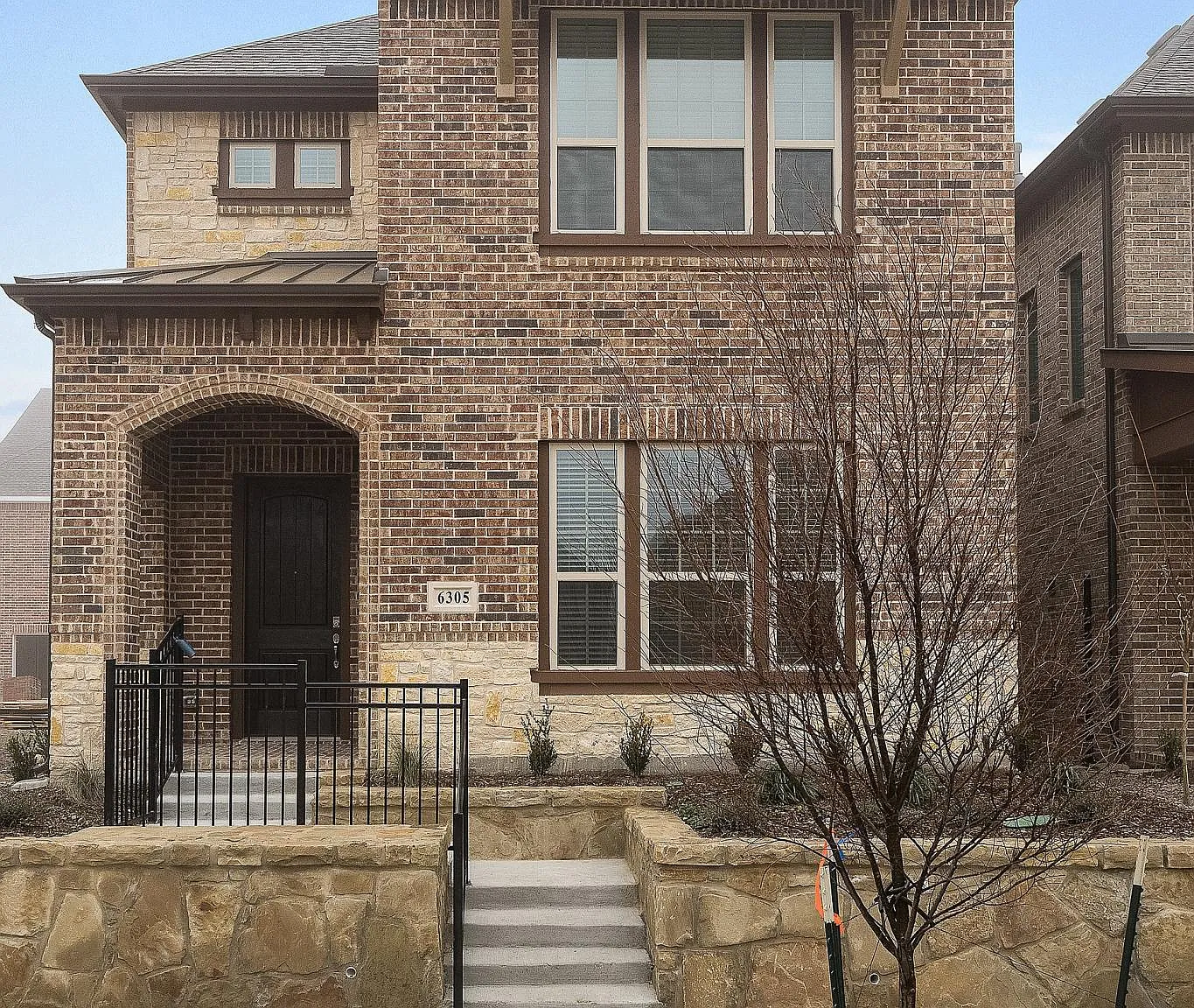 3 bed, 2.5 bath, 2717 sqft, $3,495 — Photo 2