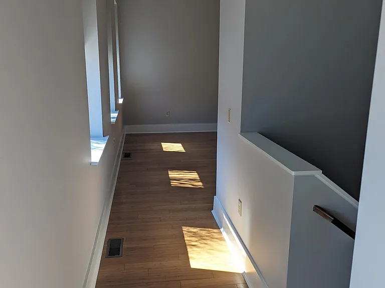 1606 Main St #1 — Photo 8