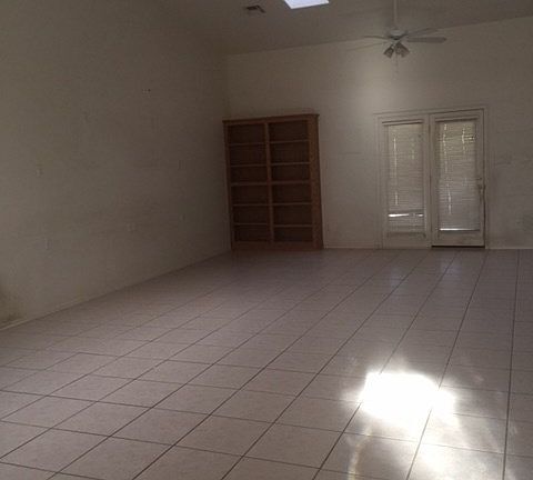 3rd image of 14724 S Verde Ave