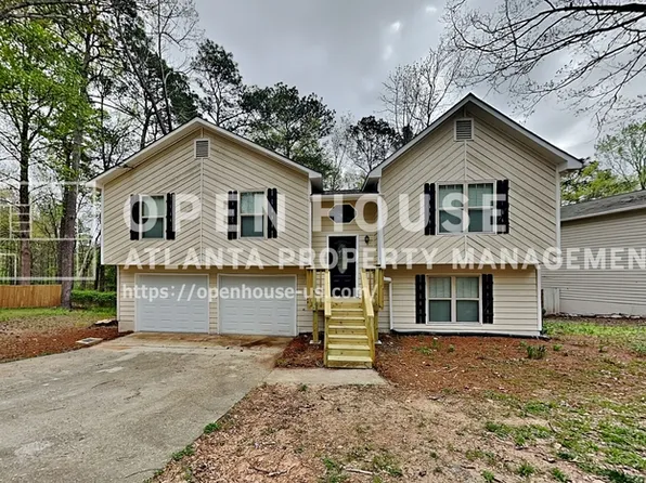 4171 Woodcrest Dr, Powder Springs, GA 30127