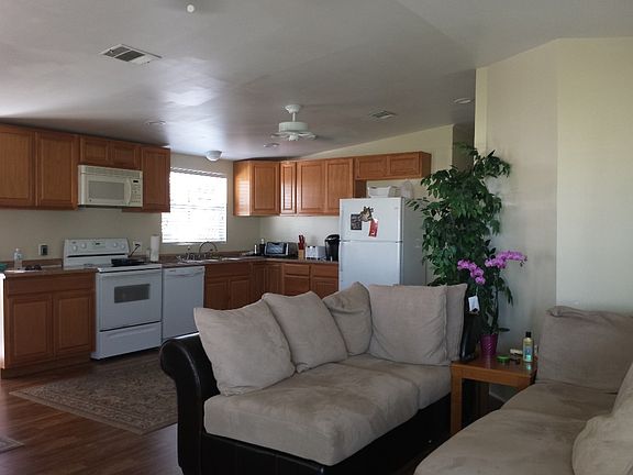 4th image of 7595 Blackhawk Rd