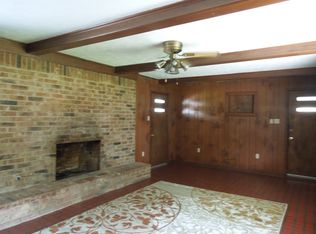 902 Collum Ln W, Alma, AR 72921