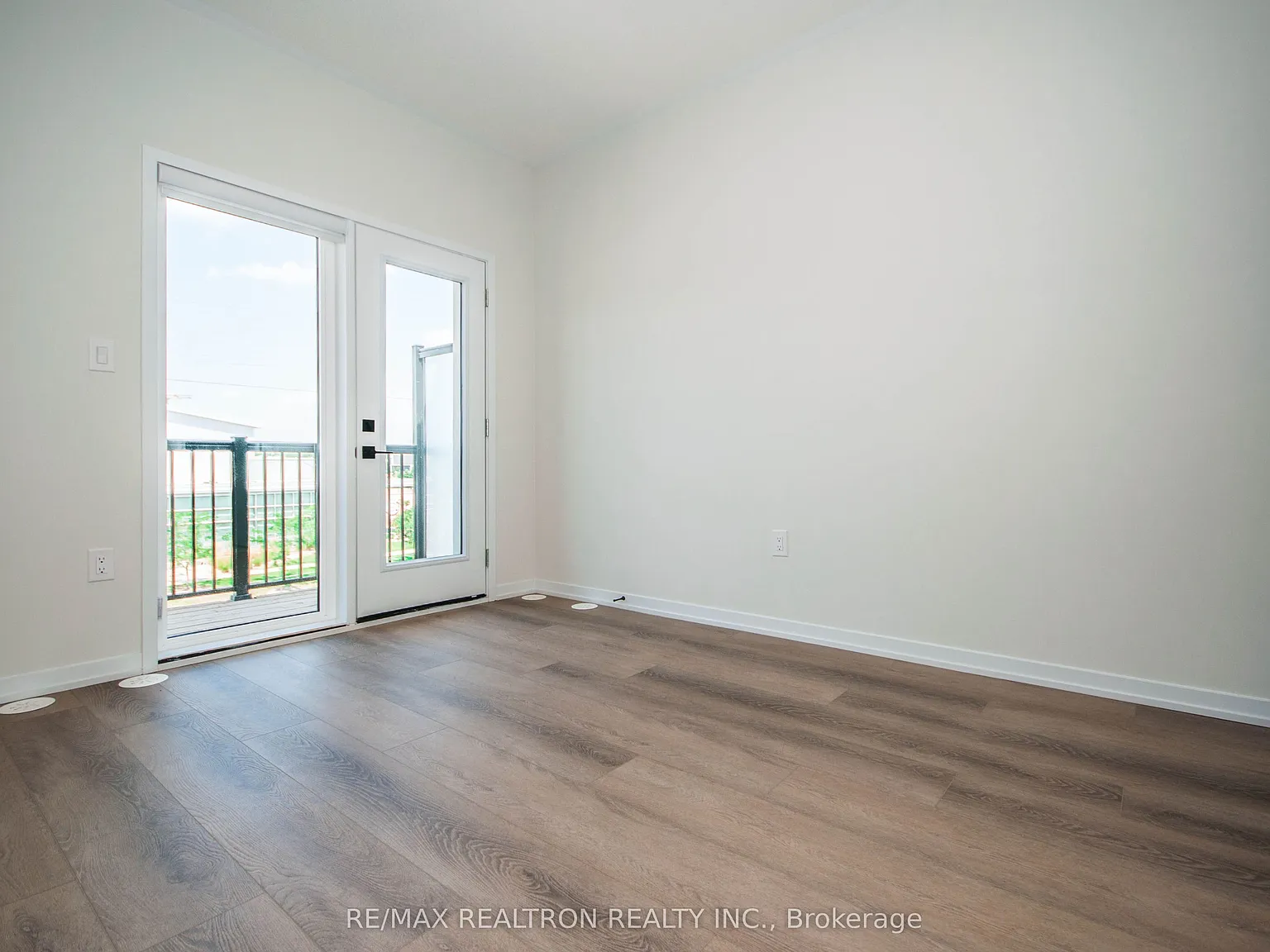 2 bed, $2,950 — Photo 2