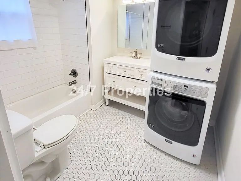 3215 NE 73rd Ave — Photo 11