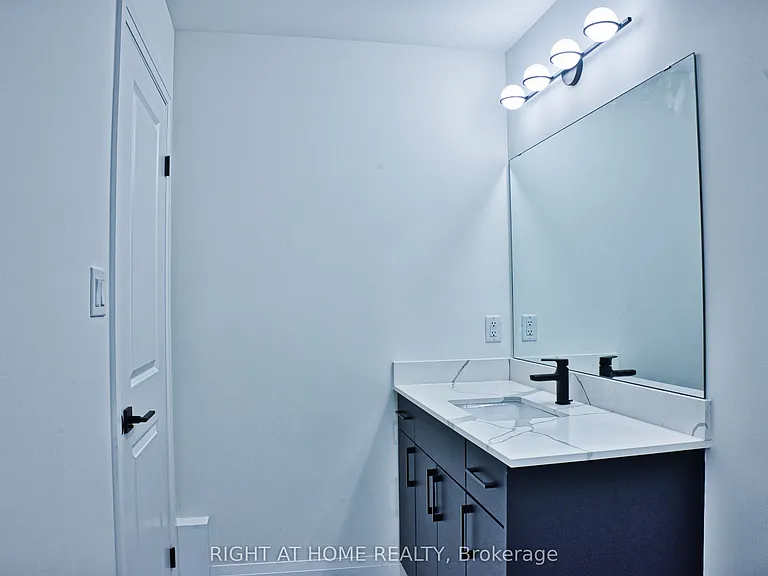 3900 Savoy St #105 — Photo 21
