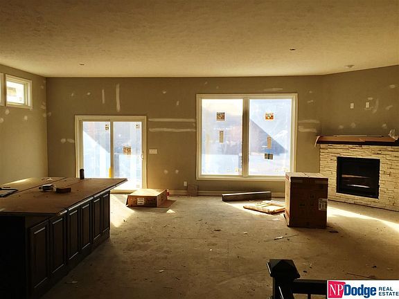 2nd image of 19613 Blaine Cir