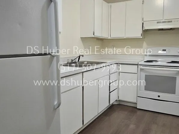 Dutton 231 (Carriage House Building), 231 Dutton St APT 6, Eaton Rapids, MI 48827