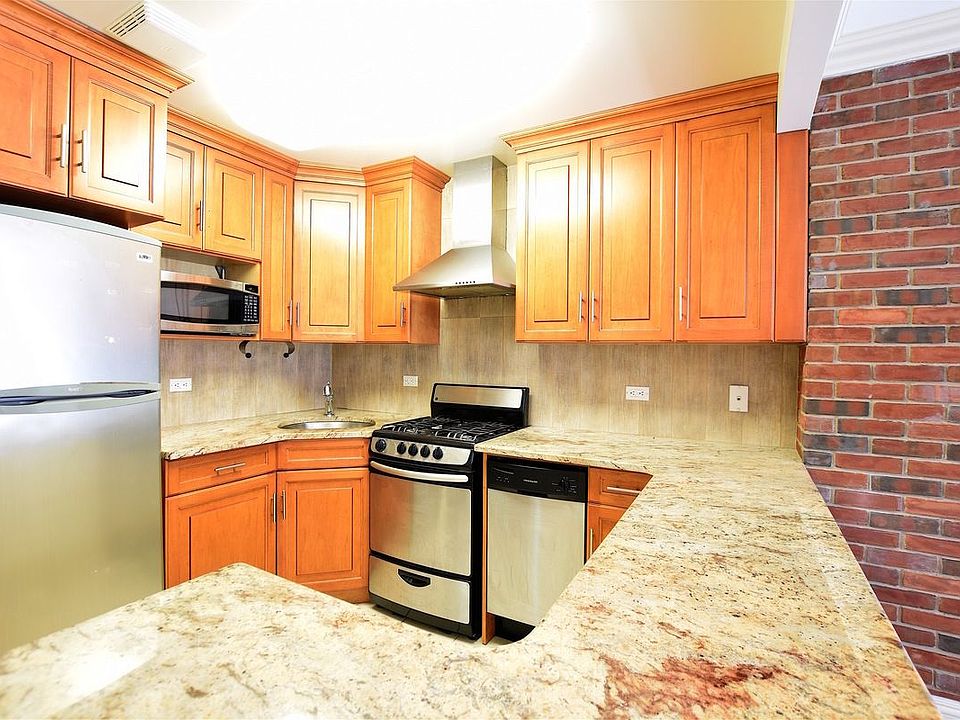 1st image of 209 Meserole St APT 4