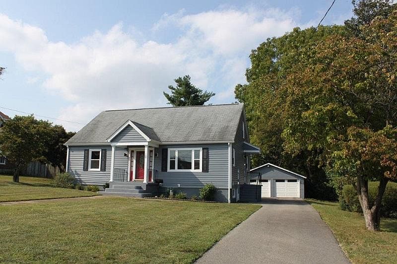 1st image of 126 Princeton Cir NE