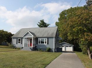 126 Princeton Cir NE, Roanoke, VA 24012