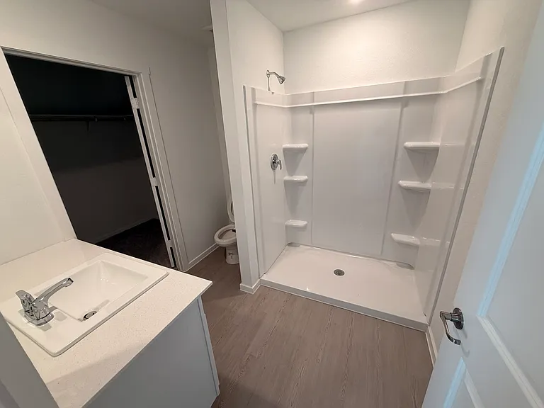 10807 Bernal Cv — Photo 8