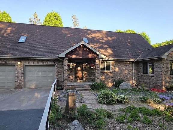 3rd image of 261 Wilderness Way