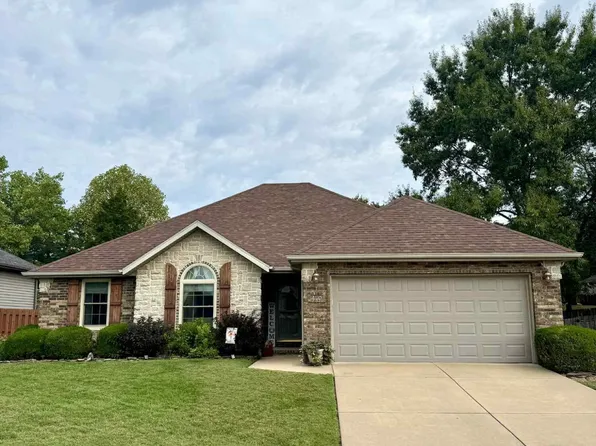 2125 W High Point Street, Springfield, MO 65810