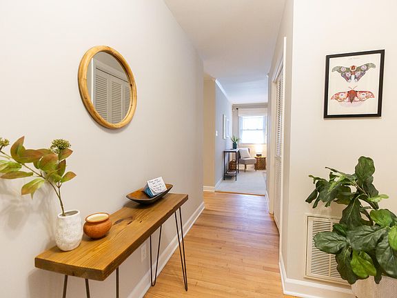 3rd image of 3435 Cromwell Rd