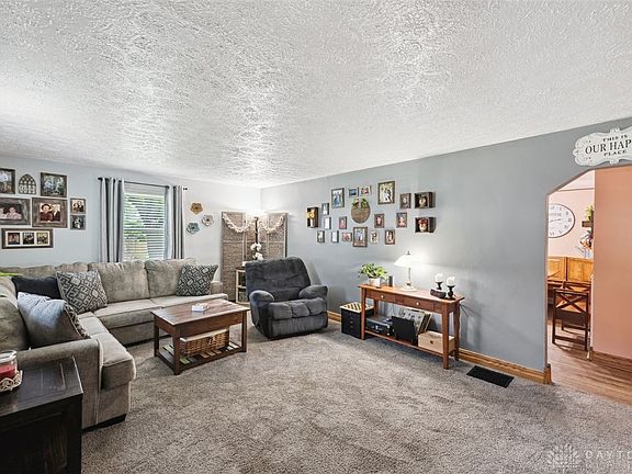 5th image of 301 Don Ln