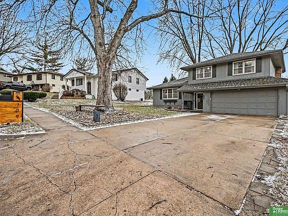 2nd image of 709 Sherman Dr