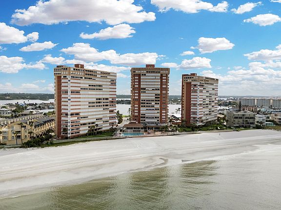 4th image of 17920 Gulf Blvd APT 205