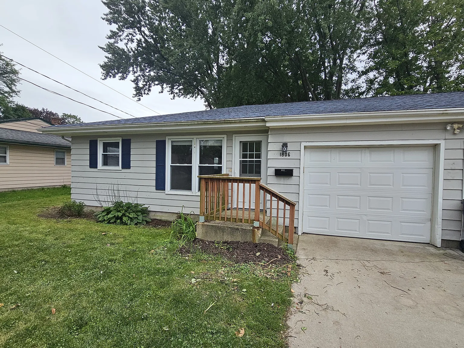 1802-1806 Randolph Rd — Photo 1