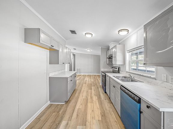 5th image of 2224 El Dorado Ct