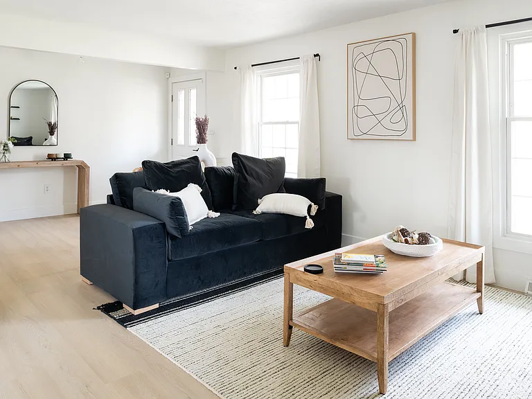 389 Lake Park Dr — Photo 5
