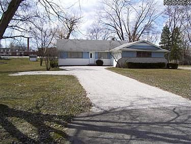 2nd image of 620 Dorothy Dr