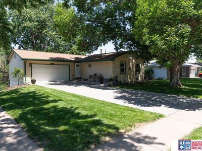 4524 Hallcliffe Rd, Lincoln, NE, 68516