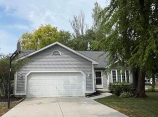 5642 Irongate Dr, Madison, WI 53716