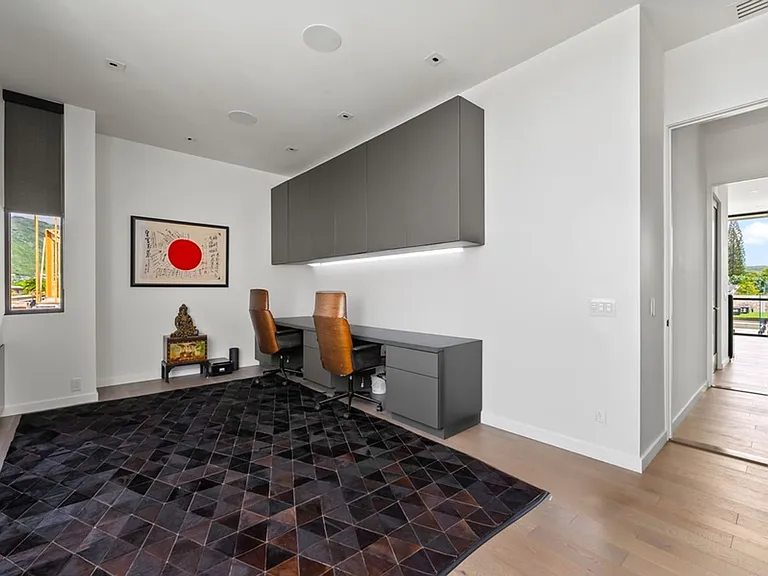 5295 Kalanianaole Hwy #2 — Photo 38