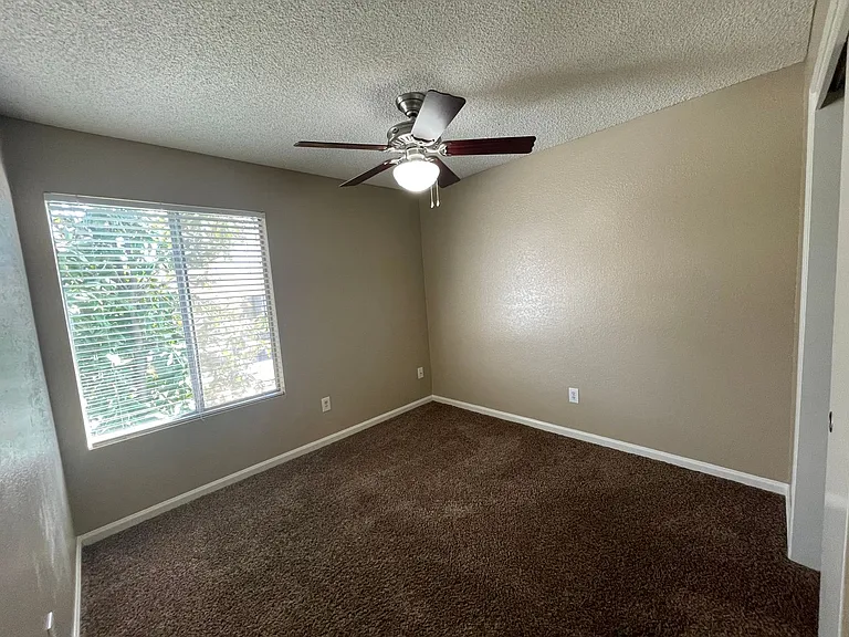 4830 Columbus St — Photo 9