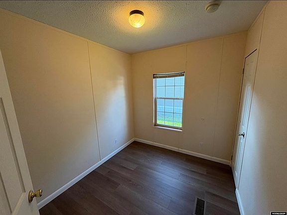3rd image of 400 S 1st St