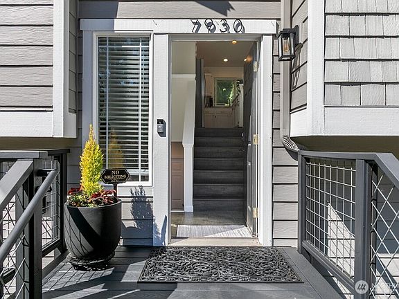 2nd image of 7930 NE Seawind Avenue