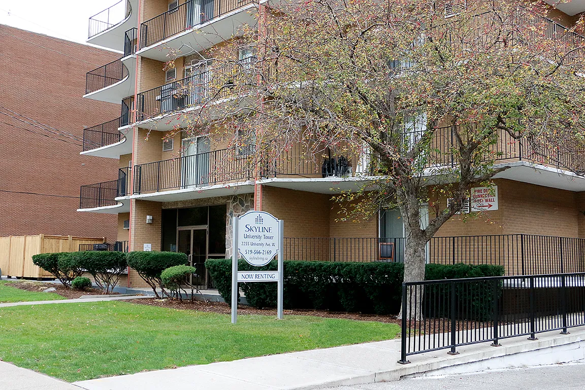 University Tower Apartments — Photo 3