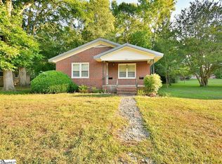 239 Eastbrook Dr, Woodruff, SC 29388