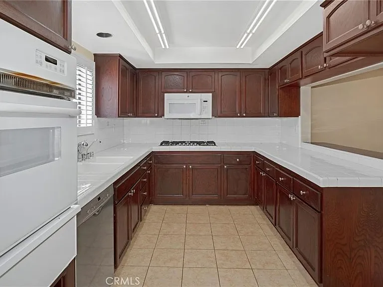 21800 Marylee St #59 — Photo 11