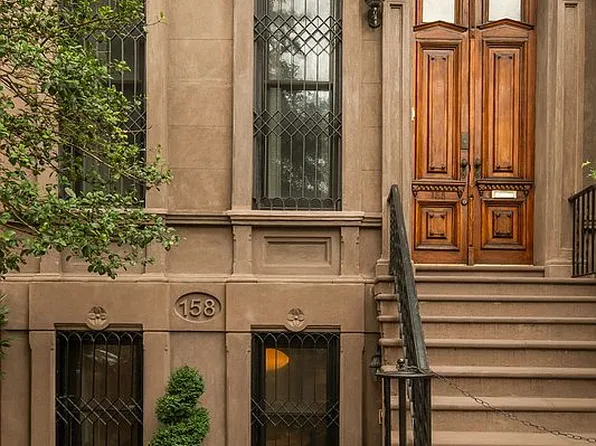158 E 95th St, New York, NY 10128